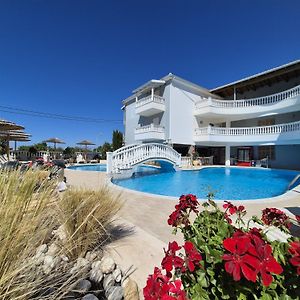 Vrachos Beach Hotel